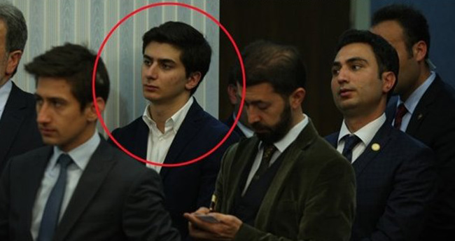 basbakan-davutoglunun-oglu-da-toplantidaydi-2