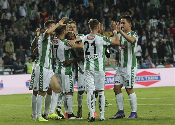 konyaspor-besiktas-macindan-kareler-9