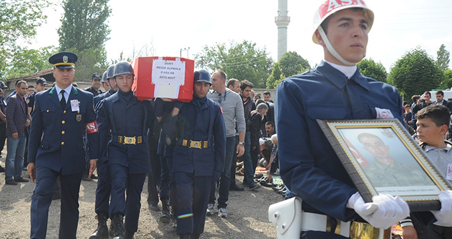 konya-sehidini-ugurladi-19mayis-2