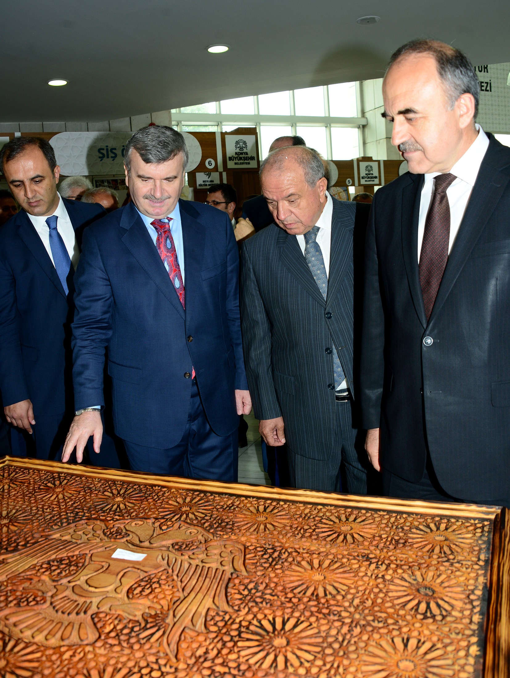 altin-dokunuslar-sergisi-acildi-2