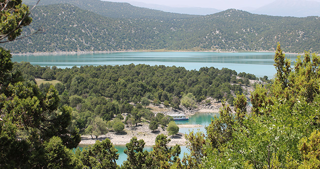 haciakif-adasi-ziyaretcilerin-ilgi-odagi-3