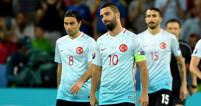 arda-turan-tepkilere-sessiz-yanit-verdi-2