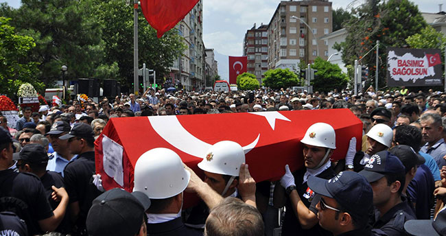 sehit-komiser-yardimcisi-muhsin-kiremitci-son-yolculuguna-ugurlandi-2