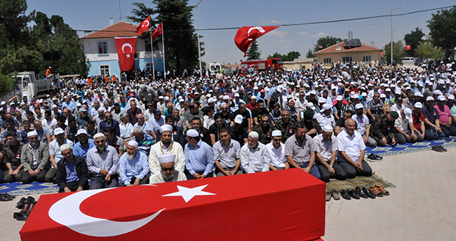 konya-sehidini-son-yolculuguna-ugurladi-3