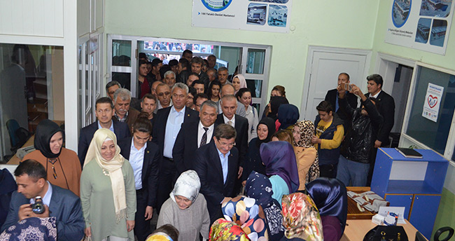 eski-basbakan-davutoglu-ilgin-belediyesini-ziyaret-etti-2