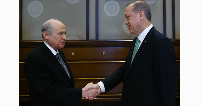 cumhurbaskani-erdogan-bahceli-gorusmesi-basladi-3