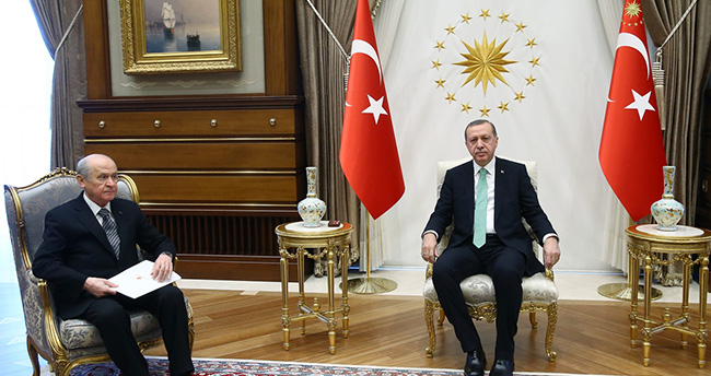 cumhurbaskani-erdogan-bahceli-gorusmesi-basladi-4