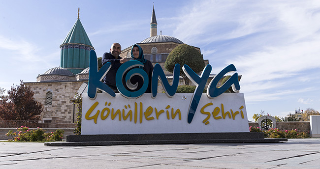 mevlana-muzesi-turistlerin-gozdesi-oldu-7