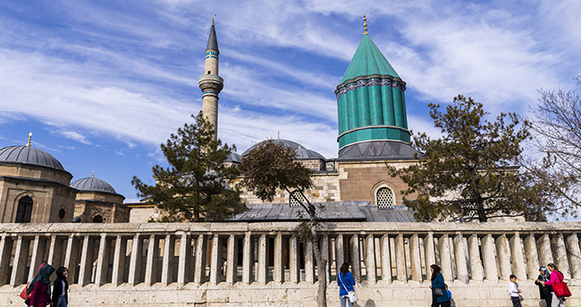 mevlana-muzesi-turistlerin-gozdesi-oldu-3