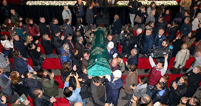sanatci-erdal-tosun-son-yolculuguna-ugurlandi-7